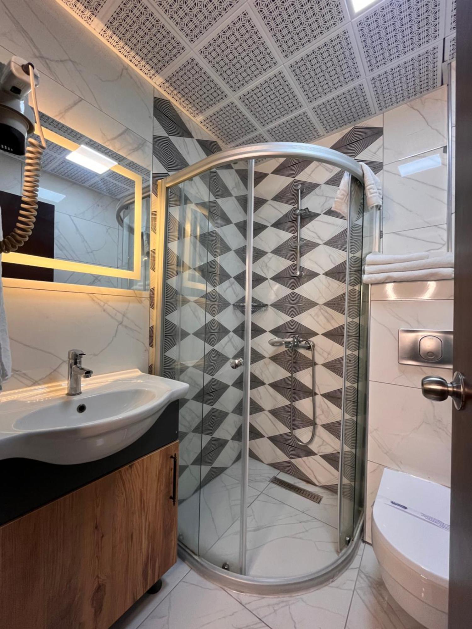 Grand Wonne Hotel Ankara Bagian luar foto