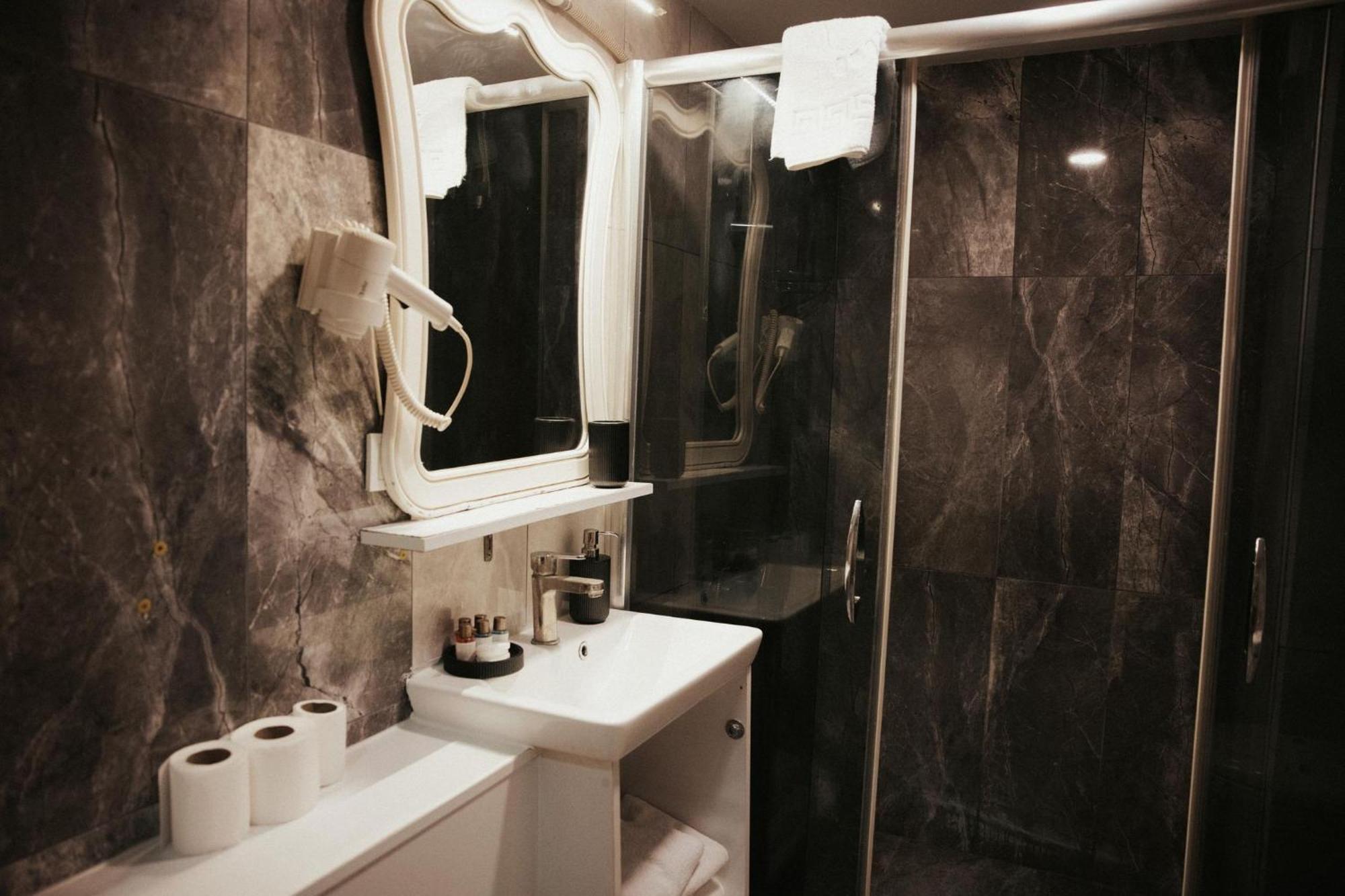 Grand Wonne Hotel Ankara Bagian luar foto